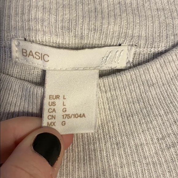 H&M Basic Mock Neck Sweater - White/Cream (L) - Picture 3 of 7